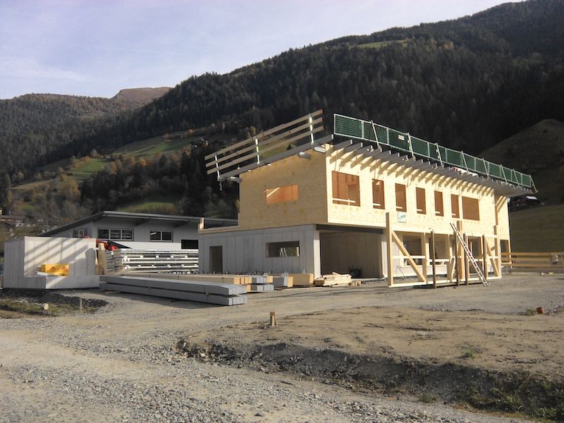 Neubau Gebäude in Großkirchheim