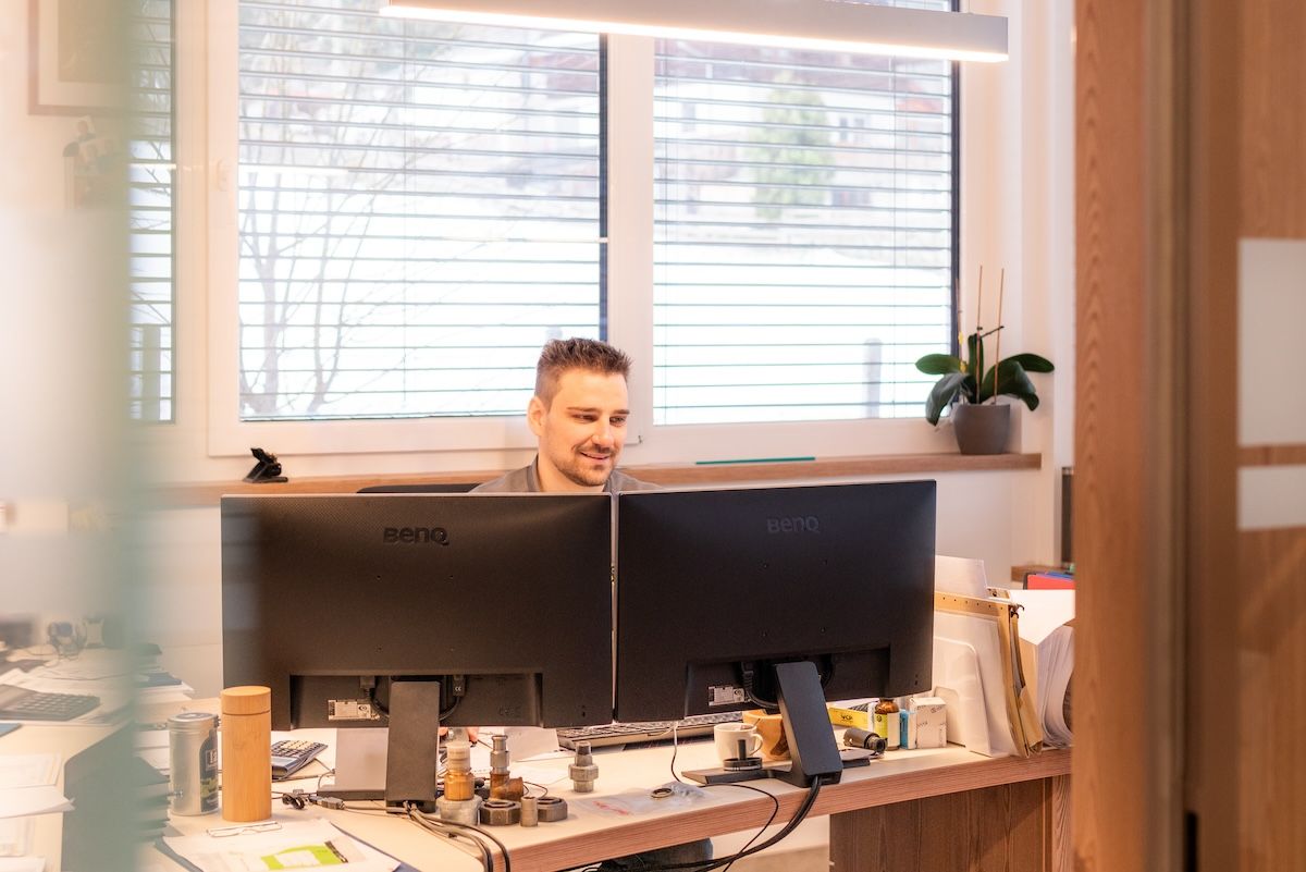 Vorschaubild Kontakt